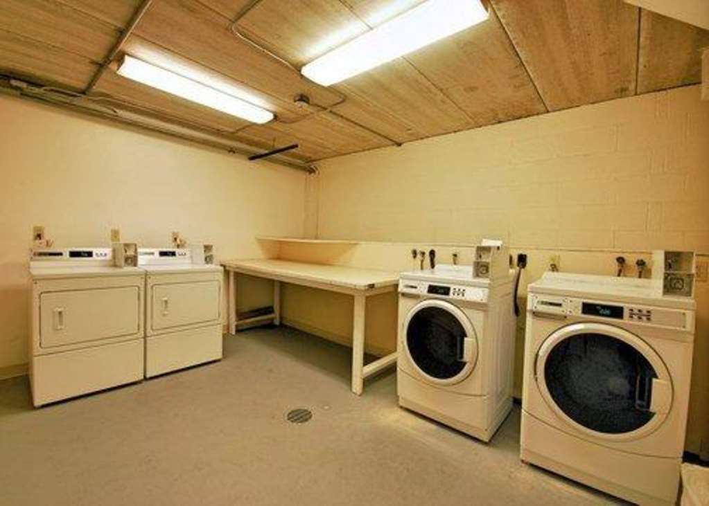 Econo Lodge Inn & Suites Groton Servicios foto